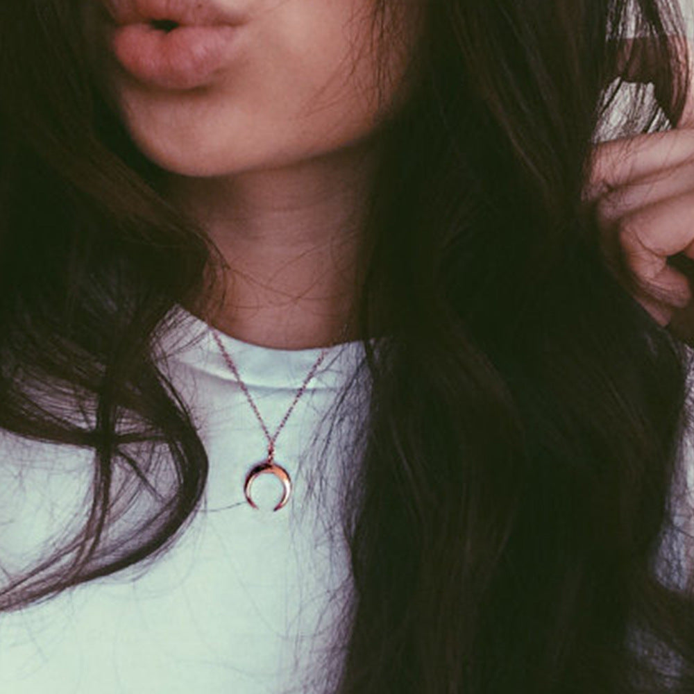 (Copie) Nouveaux bijoux de mode Croissant cornes lune pendentif collier cadeau pour les femmes fille